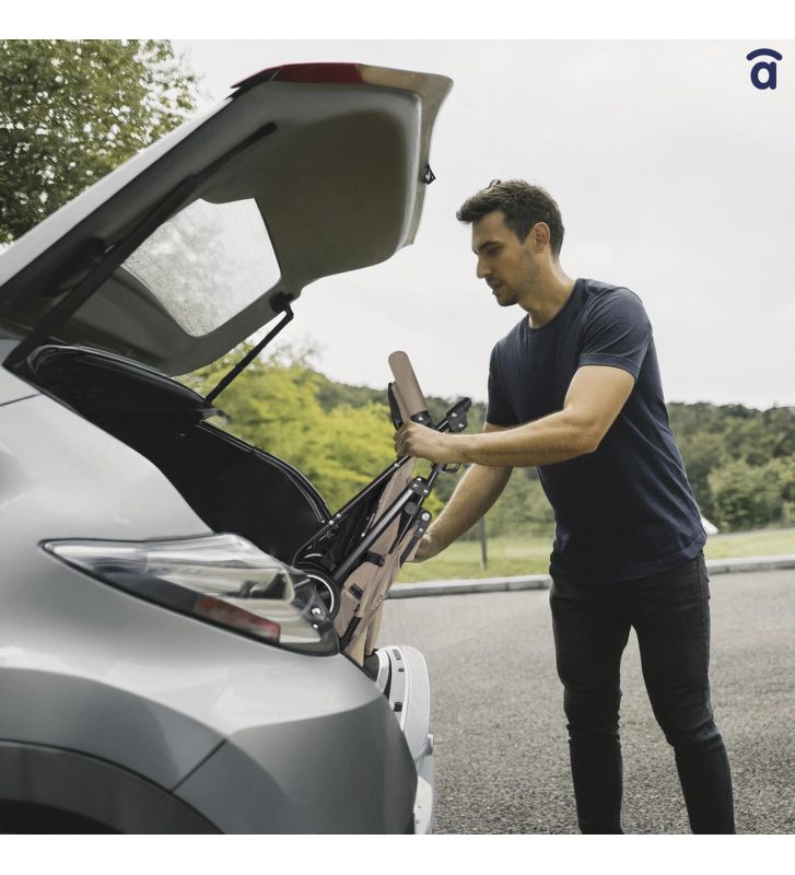 Kinderwagen Berlin in beige leicht und robust (Kopie)